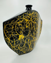 Load image into Gallery viewer, Gold Scribble Porcelain Pottery Collection