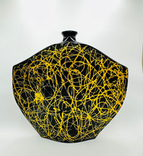 Load image into Gallery viewer, Gold Scribble Porcelain Pottery Collection
